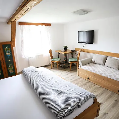 Na Gruntu Guest house